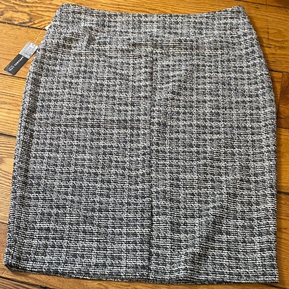 Soho Black and White Tweed Pencil Skirt - Picture 5 of 5
